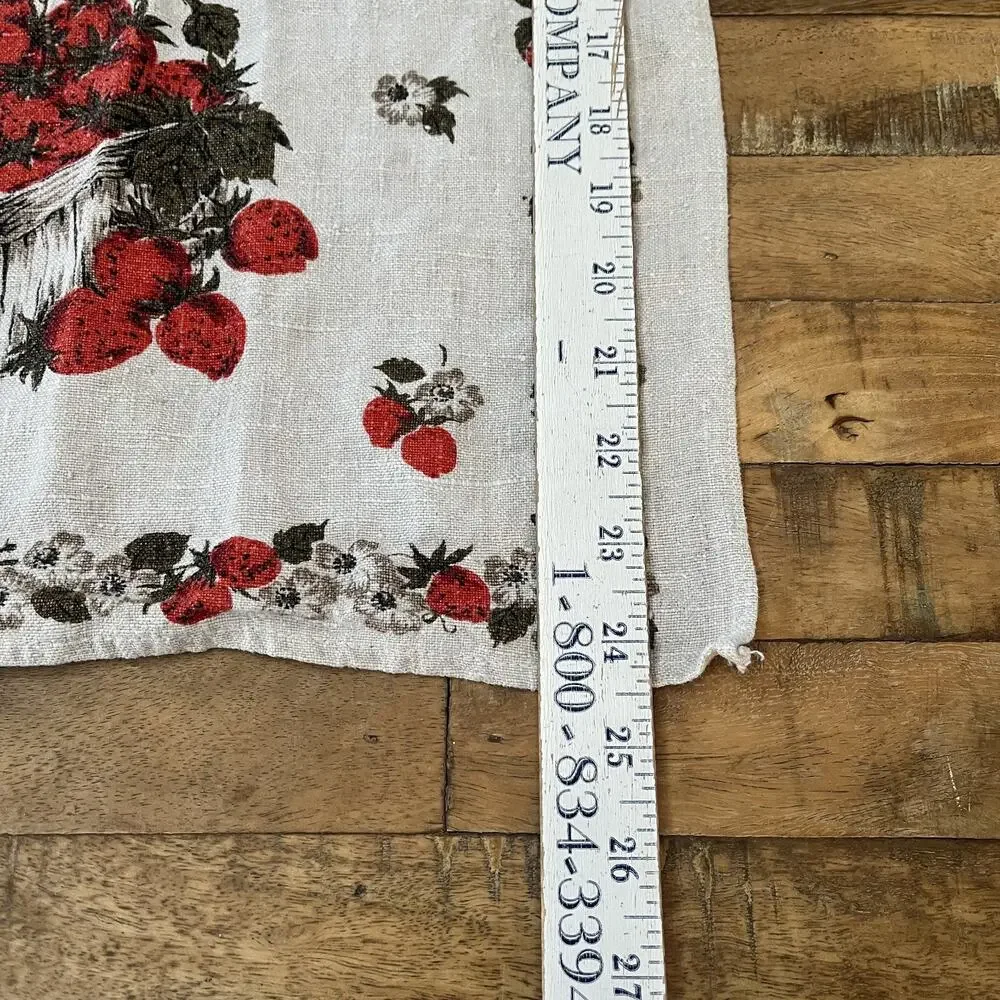 Vintage Strawberry Baskets Printed Linen Kitchen Dish Towel 24 x 15